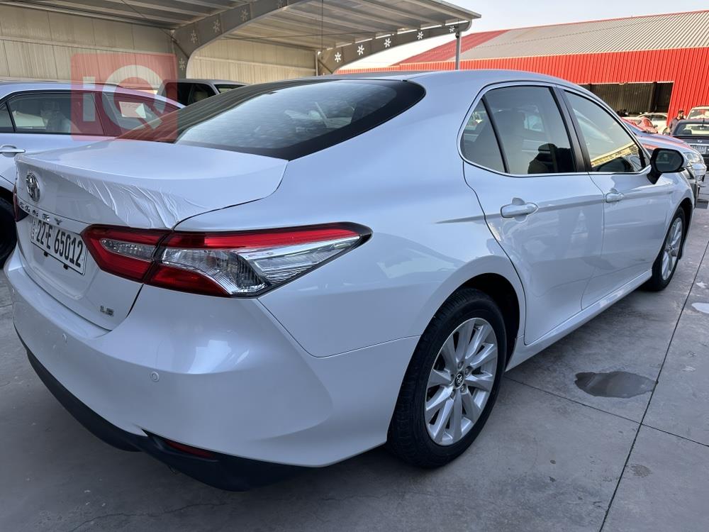 تۆیۆتا کامری